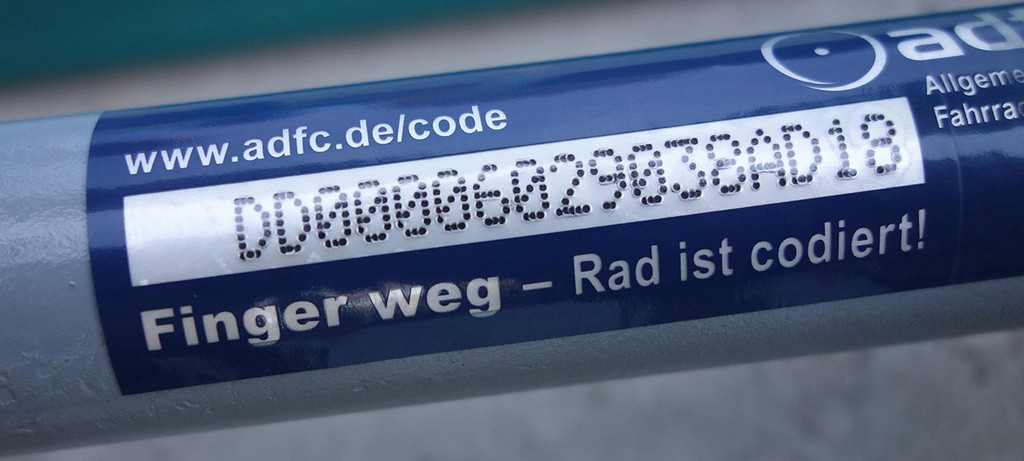 Bei der Fahrradcodierung werden Angaben über den Besitzer verschlüsselt am Rahmen angebracht