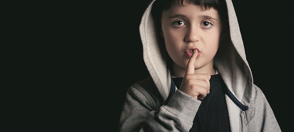 2011_0050_01 Kinder mit Problemen können kostenfrei die Nummer gegen Kummer anrufen