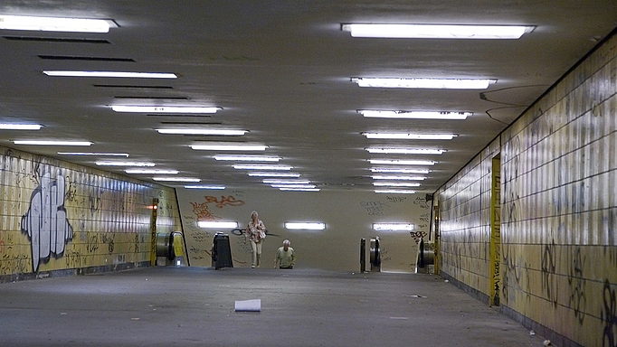 2017_0213_01 Graffiti sind die häufigste Form von Vandalismus in Bahnhöfen