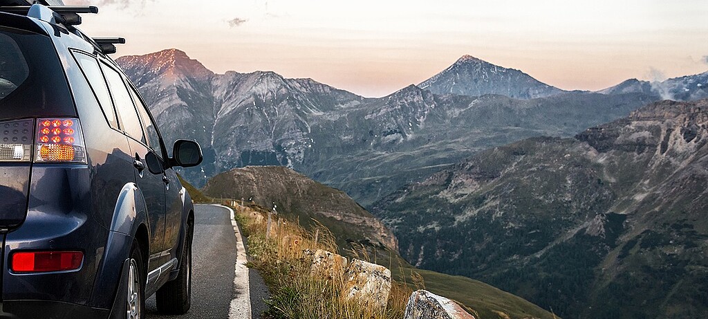 Vor der Fahrt sollte man sich über die Bestimmungen im Zielland informieren