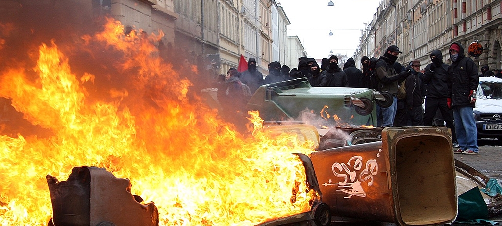 2022_0007_01 Linksextreme verüben jedes Jahr zahlreiche Brandanschläge auf Fahrzeuge, Baumaschinen und andere Objekte