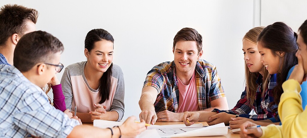 2021_0076_01 Die neue Akademie soll allen Interessierten den Zugang zu Kinder- und Jugendparlamenten ermöglichen