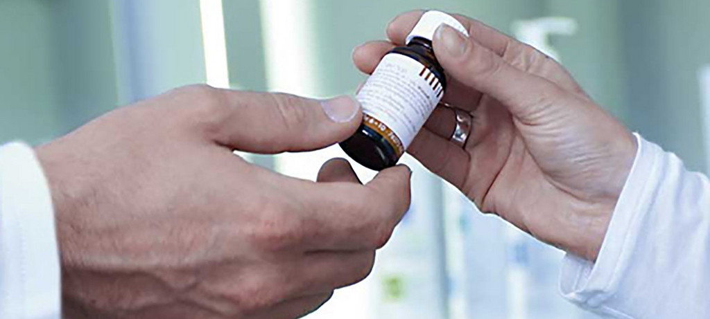 2011_0092_01 Für Abhängige kann die Drogensubstitution ein Ausweg aus der Sucht sein.