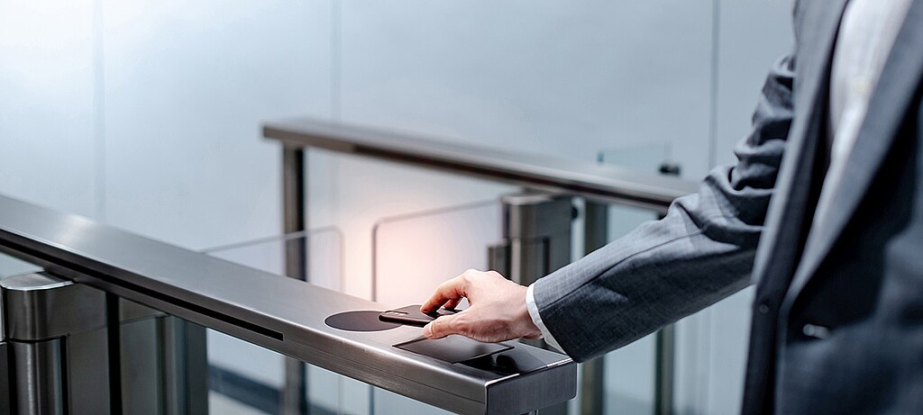 2023_0036_01 Der Trend bei der Zutrittssteuerung geht Richtung Smartphone