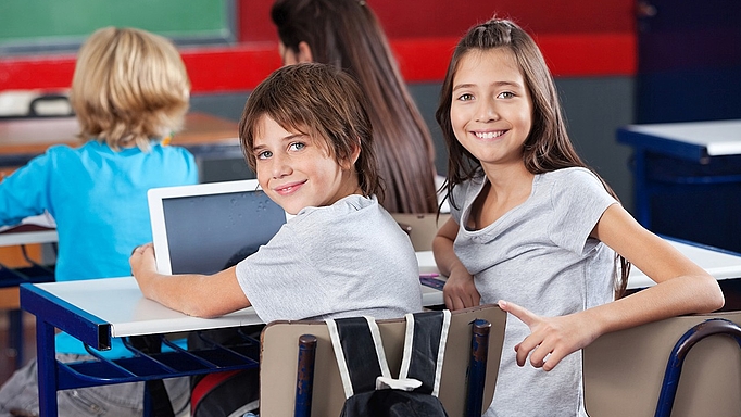 2017_0196_01 Kinder wachsen schon sehr früh mit Computern auf