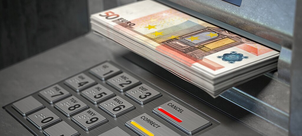 2020_0005_01 Ähnlich wie ein Glücksspielautomat, spucken infizierte Automaten den Tätern (fast) ihren kompletten Geldvorrat aus