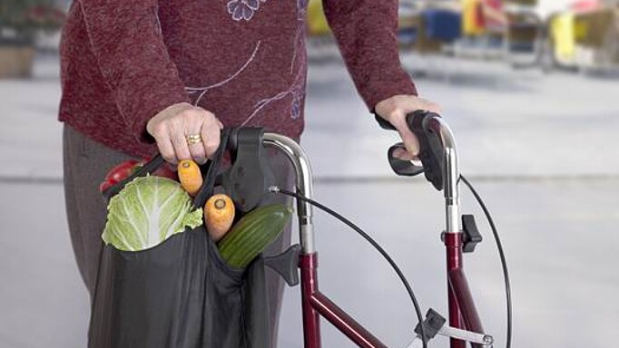 Sicher auf der Straße – auch mit dem Rollator!