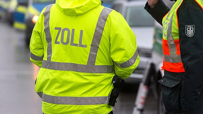 Polizei und Zoll sind Menschenhändlern auf der Spur
