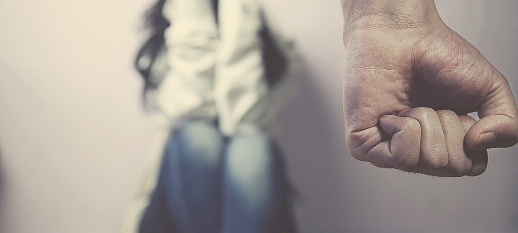 Opfer trauen sich oft nicht, ihren gewalttätigen Partner anzuzeigen