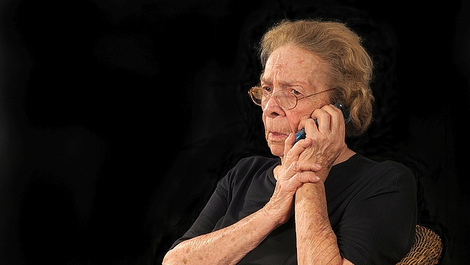Trickbetrüger setzen ihre Opfer am Telefon unter moralischen Druck