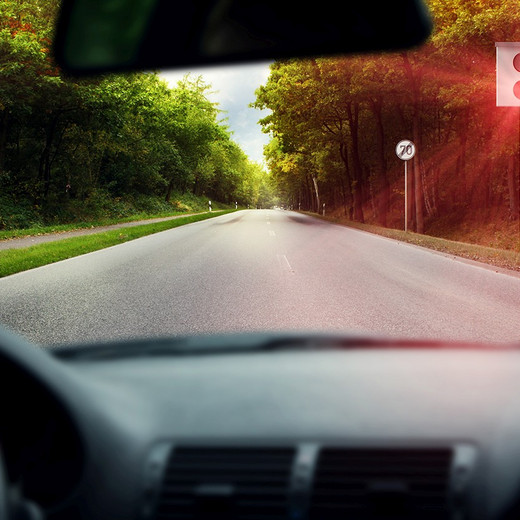 Die Nutzung von Blitzer-Warnapps während der Fahrt ist verboten