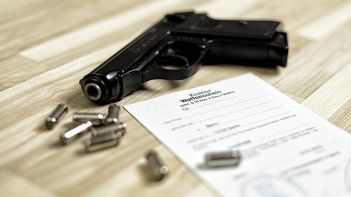 SRS-Waffen sehen scharfen Waffen täuschend ähnlich