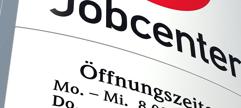 2015_0168_01 Auch in Jobcentern kann es zu gewalttätigen Übergriffen kommen