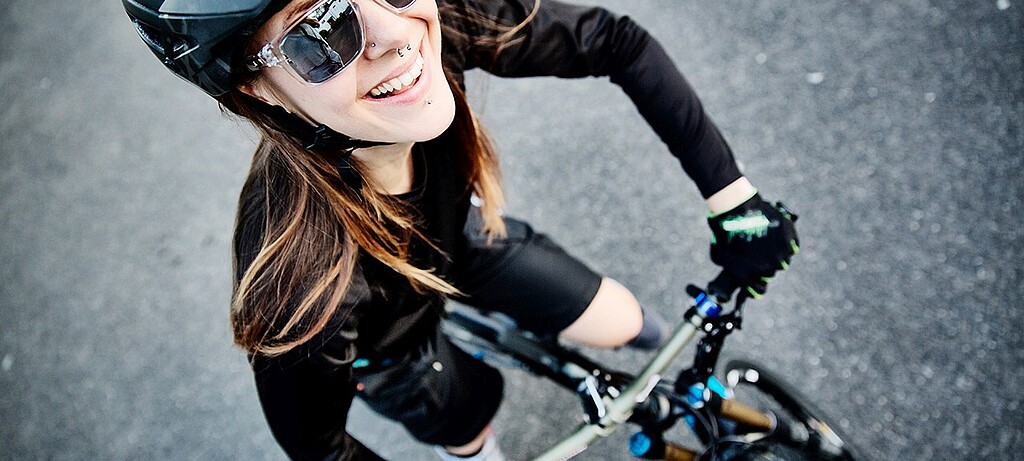 2018_0140_01 Trendsportarten wie BMX geben Helmen eine neue Daseinsberechtigung