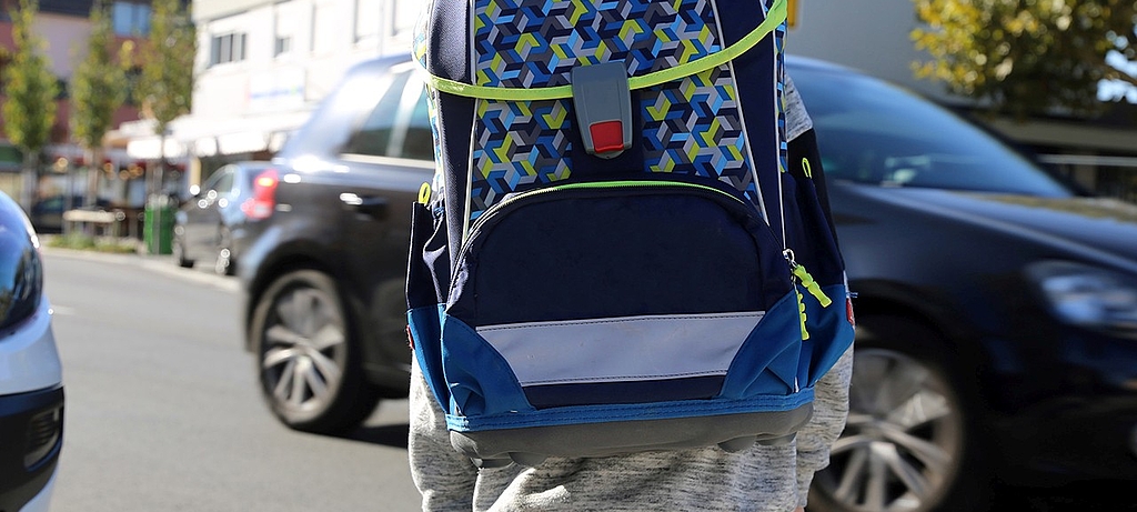 Ab dem Grundschulalter gehen viele Kinder eigenständig zu Schule