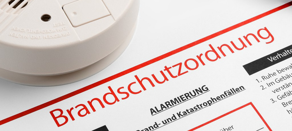 2011_0146_01 Rauchmelder und eine Brandschutzordnung gehören in jedes Haus