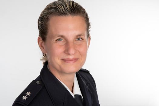 2022_0006_02 Polizeioberkommissarin Anne von Knoblauch, Ansprechpersonen für LSBTI in Berlin
