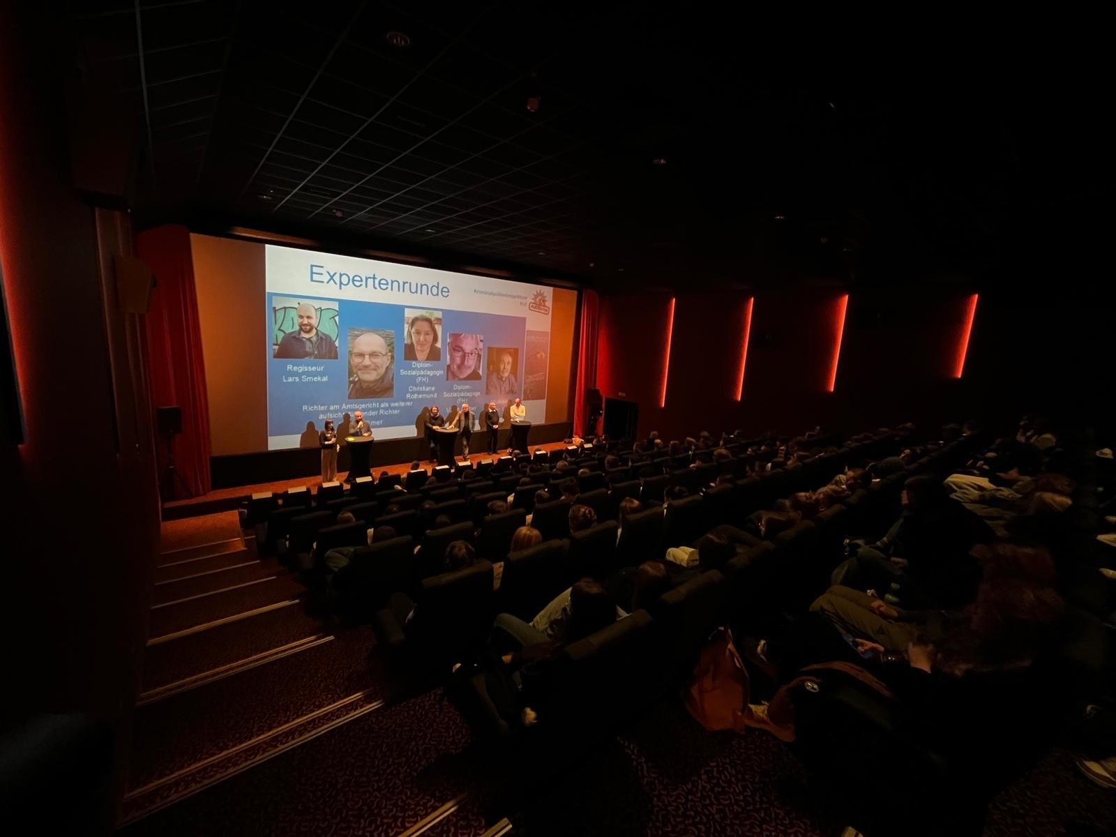 Der Kurzfilm „Erinnerungen einer vergessenen Kindheit“ hat viele Jugendliche im Kino berührt